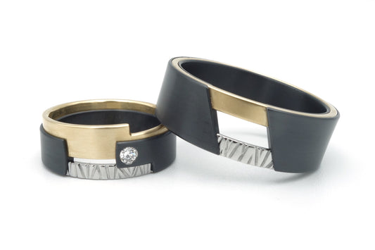 Zem en Aquila ring van Zirkonium- Edelstaal (met structuur) - Goud